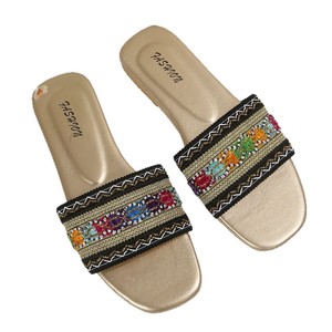 Sandales d'été populaires à talons hauts et bout ouvert en tissu imprimé Evergreen, vente en gros 2026 - Product Image 5