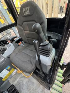 Excavadora Hidráulica de Orugas Carter 302 Usada, Marca Japonesa, Modelo 2024, 2T, 90% Nueva, Motor, Bomba, Caja de Cambios, Pintura Original, 0-2000 - Product Image 4