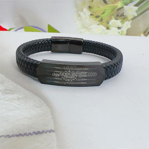 Acero inoxidable personalizado grabado libro canción lírica hebreo Mantra <span class=keywords><strong>Biblia</strong></span> cita escritura verso pulseras <span class=keywords><strong>de</strong></span> cuero para hombres - Product Image 3