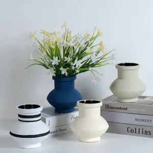 Vente en gros ins vases blancs et bleus pichet en céramique hydroponique vase vases à fleurs pour centres de table de mariage