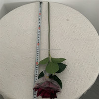 Décoration de salon et de salle à manger de haute qualité B-1341, grandes roses artificielles à toucher réaliste, tige unique, couleur bordeaux.