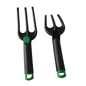 Râteau en nylon pour jardin, outils <span class=keywords><strong>de</strong></span> jardin en plastique à prix avantageux - Product Image 1