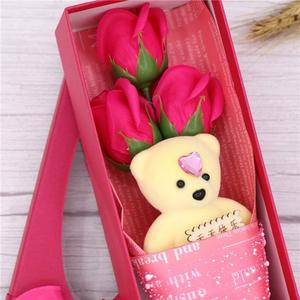 TC personalizado Día de San Valentín Día DE LA MADRE Regalo de Acción de Gracias Oso de peluche y 3 rosas Juego de flores de jabón Caja de regalo de flores artificiales - Product Image 5