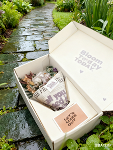 Boîte d'expédition de fleurs en papier kraft ondulé avec logo personnalisé pour boîte-cadeau de fleuriste emballage de boîtes postales de roses fraîches - Product Image 2