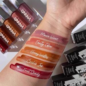 Tinte Labial con Brillo Radiante y Destellos Cristalinos en Tono Nude Estrellado, <span class=keywords><strong>Fenty</strong></span> Glow Fussy - Product Image 4