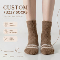Chaussettes en polyester rayées personnalisées, douces, moelleuses, confortables, chaudes pour l'hiver, élastiques, en microfibre, duveteuses, fabricant OEM ODM