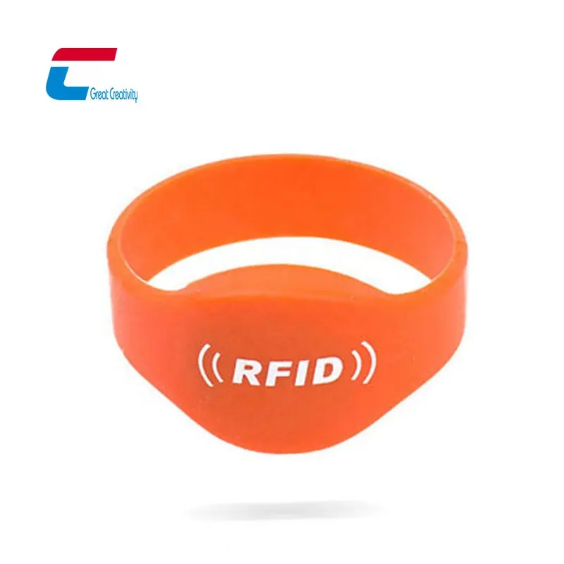 Style de montre-bracelet réutilisable 13.56MHz Bracelets en silicone Bracelet RFID étanche Bracelet intelligent