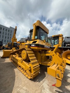 รถดันดิน CAT D5M XL มือสอง ใช้งานน้อย พร้อมรางตีนตะขาบที่มั่นคง เหมาะสำหรับงานดันดินปริมาณมาก - Product Image 3