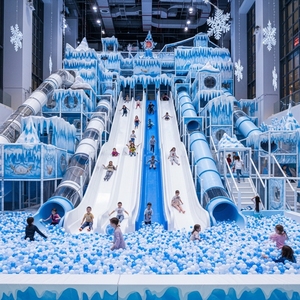 Équipement de terrain de jeux intérieur sur le thème de la neige et de la glace, château gonflable pour enfants, centre de jeux doux avec toboggan, piscine à balles, jeux de parc d'attractions - Product Image 5