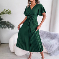 Robe longue plissée fluide à col en V et manches courtes avec ceinture, coupe trapèze, collection Printemps-Été 2025 pour femme