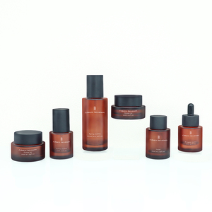 Set di Packaging Cosmetico Personalizzato di Alta Gamma con Vasetti in Vetro Smerigliato Bianco e Verde Acqua 30ml 50ml 100ml - Product Image 4
