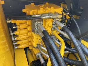 Komatsu เครื่องขุดเจาะมือสองได้รับการรับรอง PC240-8จากญี่ปุ่นสามารถเคลื่อนย้ายได้อย่างง่ายดาย - Product Image 6