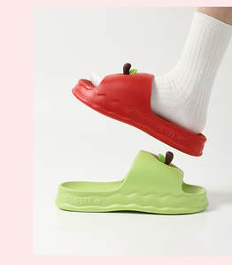 Sandalias de Verano 2026, Nuevo Diseño Familiar Estilo Apple, Chanclas Abiertas para Parejas, Uso Doméstico, Ecológicas y Acolchadas - Product Image 2