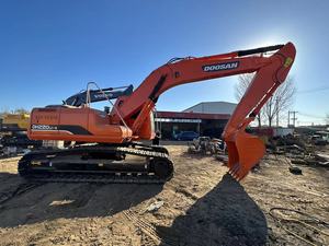 รถขุดตีนตะขาบ DOOSAN DX220-9 มือสองจากเกาหลีแท้ น้ำหนัก 20 ตัน เครื่องยนต์เดิม ชั่วโมงการทำงานต่ำ รถขุดไฮดรอลิกขนาดเล็ก สำหรับงานต่างๆ - Product Image 2