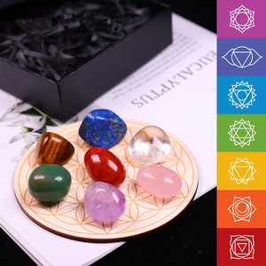 Tongkat titik kuarsa dekorasi rumah kotak hadiah 7 Kristal <span class=keywords><strong>Chakra</strong></span> berbentuk hati batu pecah kristal menyembuhkan <span class=keywords><strong>Set</strong></span> batu mentah alami - Product Image 3