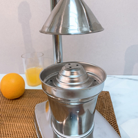 OEM gietijzeren aluminiumlegering roestvrijstalen handmatige citruspers zilver makkelijk te hanteren draagbare app-gestuurde commerciële citruspers