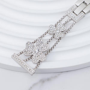 Bracelet de montre universel en métal et diamant pour Huawei <span class=keywords><strong>GT2</strong></span> 3 22mm Bracelet de montre pour Samsung Galaxy Watch 4 5 <span class=keywords><strong>Pro</strong></span> Bracelet en acier tendance classique - Product Image 3