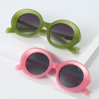 Mode drôle coloré ovale femmes lunettes de soleil 2024 Vintage dégradé lunettes hommes Punk lunettes de soleil élégant vert rose nuances Oculos