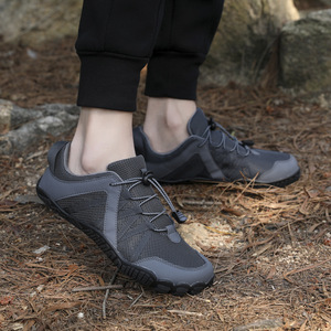 Chaussures de randonnée et d'escalade mi-montantes à bout pointu et antidérapantes, à cinq doigts, nouvelle collection transfrontalière, directement de l'usine ; Tailles plus grandes, unisexe - Product Image 3
