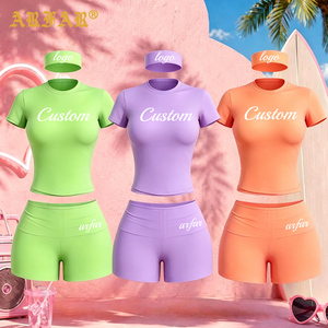 Ensemble Lounge 3 Pièces <span class=keywords><strong>Femme</strong></span> Y2K avec T-shirt à Manches Courtes, Short à Rabats et Bandeau, Personnalisable avec Logo et Couleurs – Tenue d'Été - Product Image 3