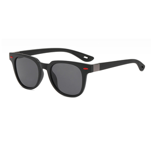 Gafas de Sol Unisex de Moda con Logotipo Personalizado Sunway, Protección UV400, Modelo SP-1876, Clásicas para Uso Diario, para Adultos y Conductores, Hechas en China - Product Image 1
