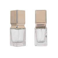 Flacon cosmétique en verre doré brillant UV 40 ml, carré, avec pompe pulvérisatrice pour fond de teint liquide, surface givrée, logo personnalisé
