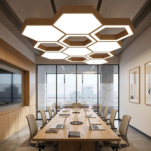 Lampadario Esagonale in Legno di Quercia Naturale Stile Nordico, Lampada a Sospensione a Sei Lati per Arredamento Interno Moderno da Ufficio - Product Image 1