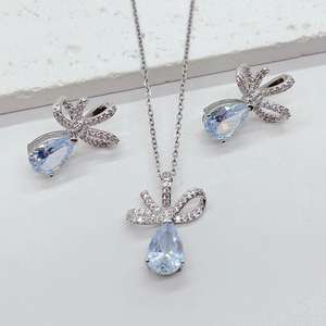 Conjunto de joyas de acero inoxidable brillante para mujer, collar con colgante de lágrima de circón chapado en oro de 18 quilates y pendientes, conjunto de regalo - Product Image 3