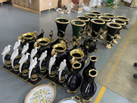 Vase de table en céramique fait main LuJa noir et or de luxe, style baroque européen, ornement en cuivre pour la décoration de la maison, de l'hôtel et de la villa