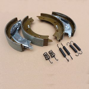 Kit de Repuesto de Zapatas de Freno para <span class=keywords><strong>Remolque</strong></span> de 200 x 50 mm, Apto para Todos los Ejes con una Capacidad de 1050 <span class=keywords><strong>kg</strong></span>, <span class=keywords><strong>1350</strong></span> <span class=keywords><strong>kg</strong></span> y 1500 <span class=keywords><strong>kg</strong></span>. - Product Image 1