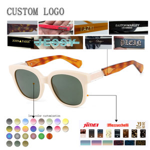Gafas de Sol Unisex con Marco Completo Negro y Patillas Rojas con Diseño de Tortuga, Protección UV400 para Adultos - Product Image 2