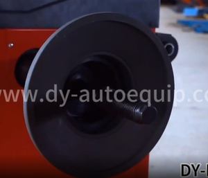 Máquina automática de equilibrio de neumáticos de camiones para Taller de reparación de automóviles fabricada en China con alineación de ruedas - Product Image 2