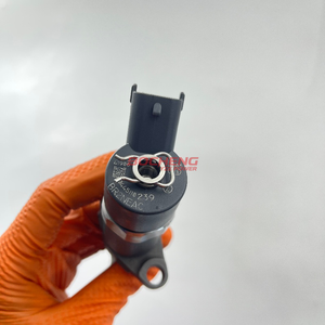 Nuevas válvulas de inyección de inyector de combustible Common Rail diésel de alta calidad 0445110239 para Citroen <span class=keywords><strong>C3</strong></span> C4/Peugeot 207 307/Fiat Scudo/<span class=keywords><strong>Mazda</strong></span> - Product Image 2