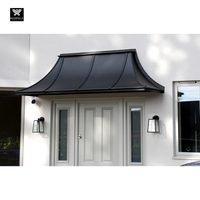 Auvent en fer forgé, pergola au design classique, auvent d'entrée pour villa