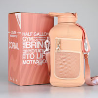 Bouteille d'eau d'un demi-gallon de 74oz avec manchon-Grandes bouteilles d'eau Gym avec paille Cruche d'eau d'un gallon avec poignée Sans BPA Étanche