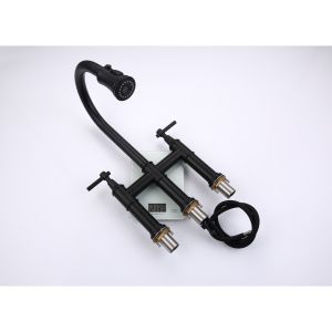 Grifo mezclador de cocina de puente DB de alta calidad, cabezal rociador extraíble de aleación de Zinc, acabado chapado y cepillado - Product Image 3