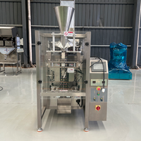 Machine d'emballage verticale VFFS pour le remplissage de sachets de pâtes, sauce tomate, ketchup, mayonnaise et garnitures