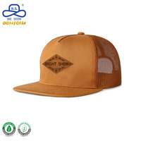Gorra Trucker de Malla Transpirable de Perfil Alto con Visera Plana, Personalizable con Logotipo, Venta al por Mayor de Fábrica Profesional, para Uso Urbano Unisex