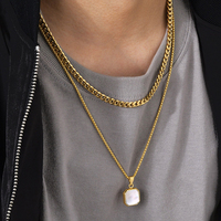 Collier à pendentif en pierre naturelle avec chaîne cubaine Ensembles de bijoux de mode Collier en acier inoxydable plaqué or 18 carats avec coquillage blanc