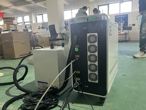 Nueva Máquina de Soldadura Láser de Fibra SR-TECH 1500W/1200W con Enfriamiento por Aire para el Mercado Europeo - Product Image 3