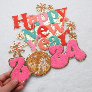 <span class=keywords><strong>2025</strong></span> nóng bán giáng sinh/năm mới Chenille sắt trên các bản vá lỗi lớn thêu logo tùy chỉnh năm mới vá cho quần áo - Product Image 2