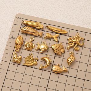 Amuleto de Vida Oceánica |   Colgante de Acero Inoxidable Chapado en Oro PVD de 18K con Forma de Animal Marino para la Creación de Joyería DIY |   Concha de tortuga, estrella de mar y delfín - Product Image 6