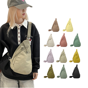 Sac à bandoulière antivol unisexe personnalisé en gros Nouveau design Sac de poitrine léger avec doublure en nylon et polyester imperméable à l'eau Fermeture éclair - Product Image 1