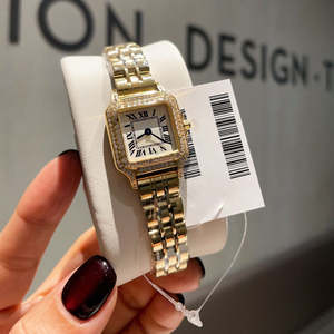 Relojes de Cuarzo para Mujer, Diseño Clásico y Elegante, Reloj de Pulsera de Alta Calidad con Bisel de Diamantes, Color Dorado - Product Image 4