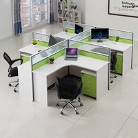 Poste de travail modulaire de bureau moderne pour 2/4/6 personnes avec cloisons vertes et blanches, directement de l'usine