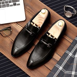 Chaussures décontractées pour hommes, mocassins à bout pointu respirants, pour les occasions spéciales, mariage, chaussures en cuir élégantes - Product Image 1