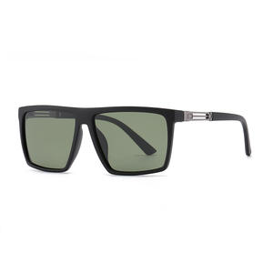 Lunettes de soleil polarisées pour hommes, monture carrée noire en plastique et métal, verres TAC UV400, style miroir pour la conduite, pour le marché international - Product Image 3