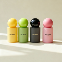 Botol parfum kosong ujung bulat hitam merah muda Matte kustom OEM 30ml Label pribadi wanita 15ml botol kaca parfum Mini dengan kotak