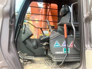 Excavadora Usada Hitachi ZX200-ZX135 Zaxis 210 - Product Image 5