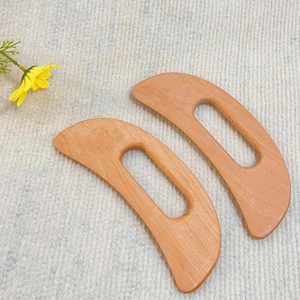 Planche Gua Sha en bois de hêtre en forme de croissant de lune pour la relaxation myofasciale, gratteur facile pour l'auto-massage du cou, du dos et du visage, soulagement de la douleur - Product Image 1